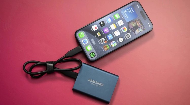 How to connect a flash drive or hard drive to an iPhone