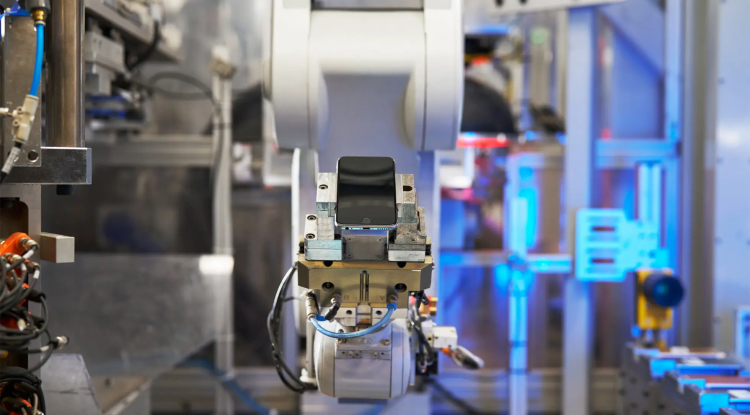 Apple's recycling robots can handle 23 iPhone models