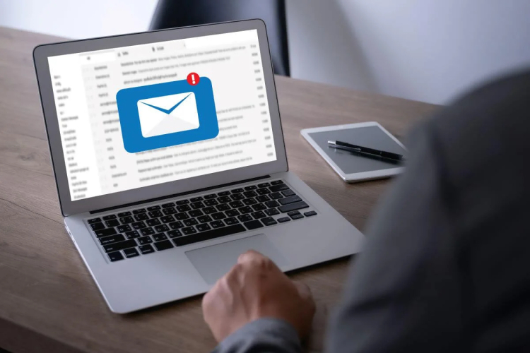 7% of Netflix, Roblox, and Discord Account Leaks Were Registered to Corporate Email